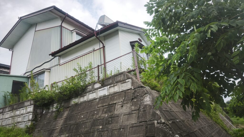 空き家バンクで売れなかった運営者の実家の外観